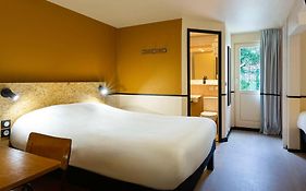 Greet Hotel Villeneuve La Garenne - Renove
